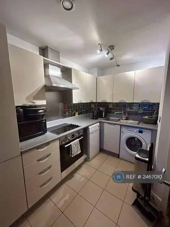 1 Bedroom Flat No Agency Fees Modern Furnished Balcony