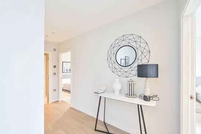 Flat to rent in Finchley Road, Hampstead, London NW3