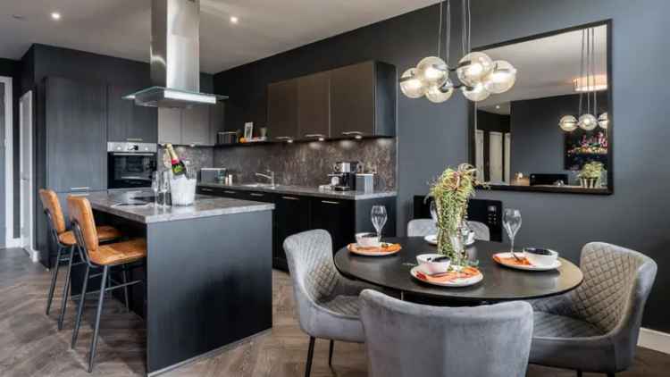 1 Bedroom Flat for Sale in Fountain Court