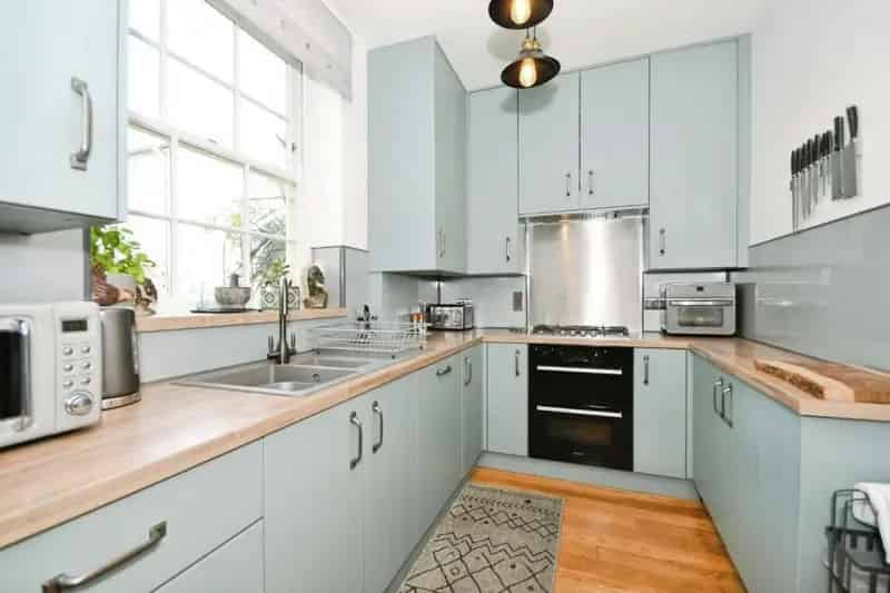 4 bedroom House
 For Sale