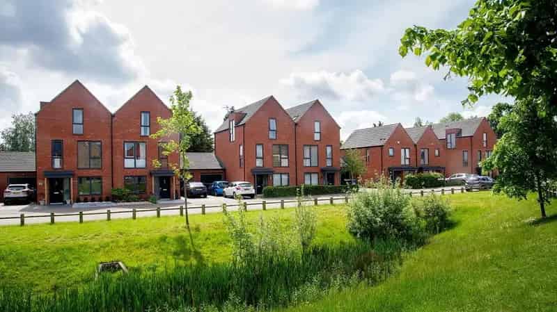 4 Bedroom Detached House for Sale Stamp Duty Paid