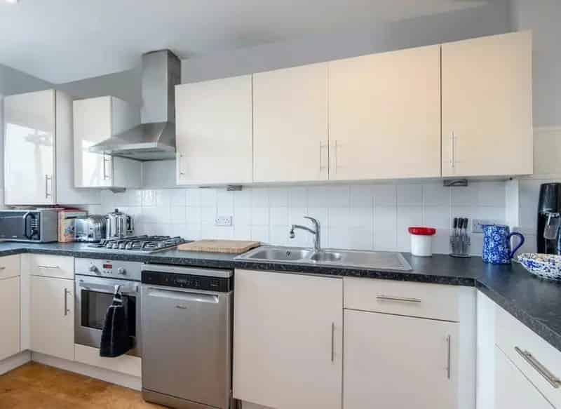 Grade II Listed Pegasus House Home Near Plaistow Station