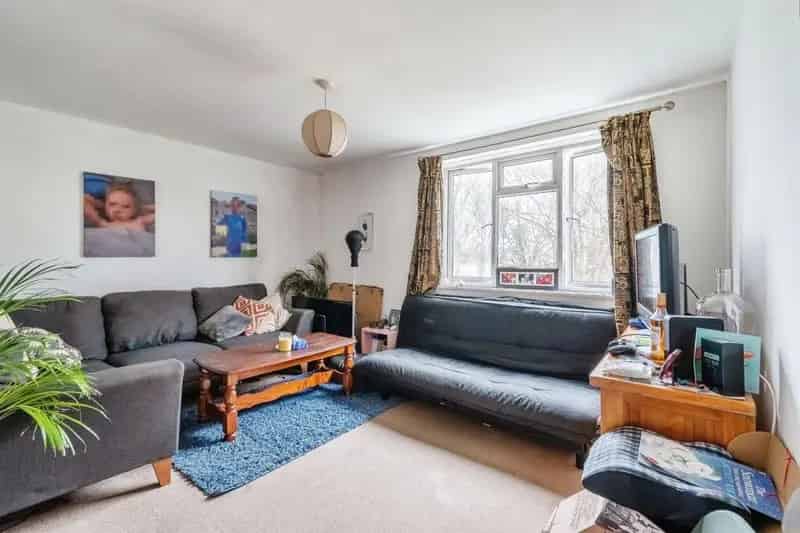 1 Bedroom Apartment for Sale Near Amenities and Transport