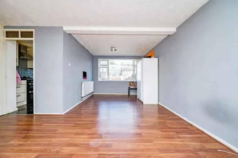 Two Bedroom End Terrace House Highfield No Upper Chain