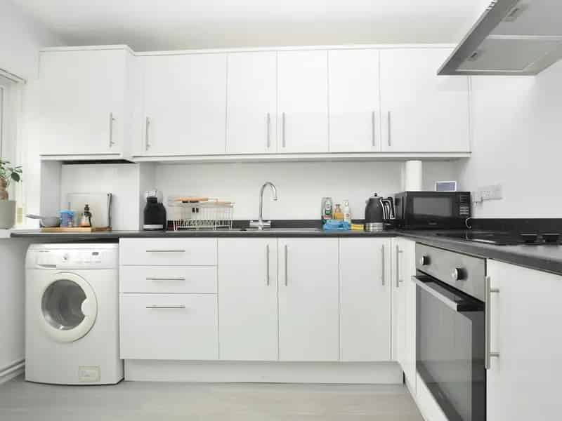 Leasehold Flat in Hitchin with Garage and Stunning Views