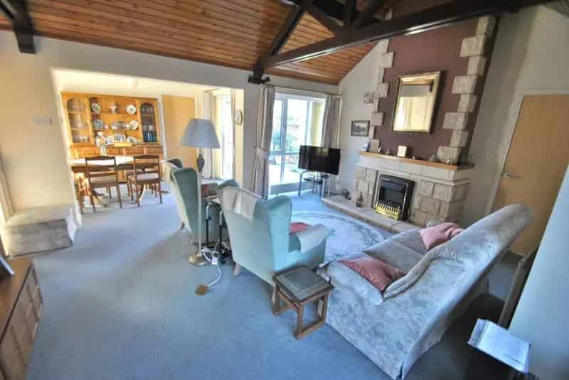 3 Bed Detached Bungalow for Sale in Woodmancote