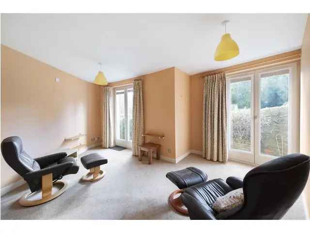 3 bedroom flat  for sale