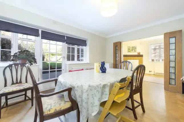 Five Bedroom Grade II Listed Family Home Near Golders Green