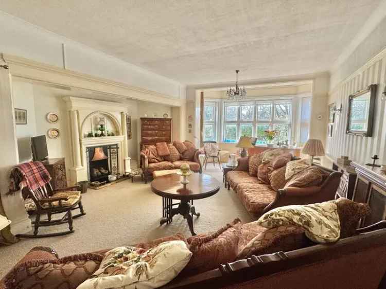 2 Bedroom Flat for Sale Folkestone Kent