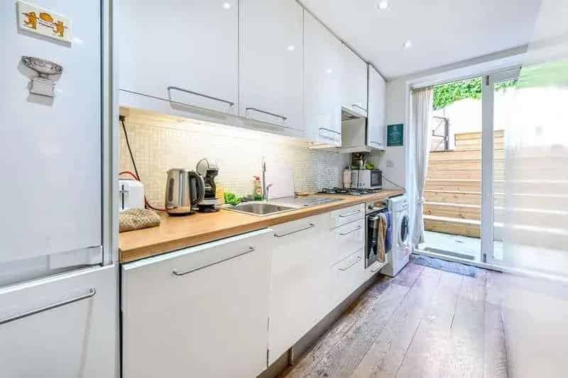 3 Bed Flat for Sale Near Harrow Road