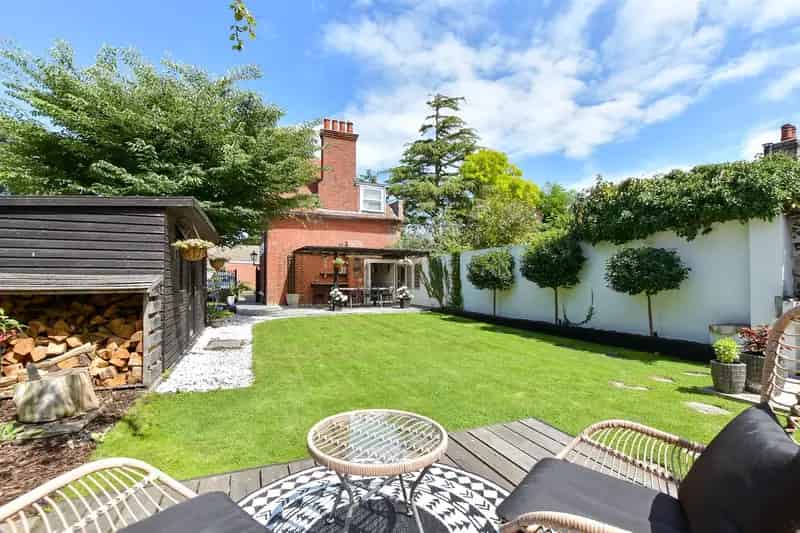 3 Bedroom Detached Coach House near Broadstairs Beach