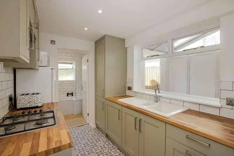 3 bed house for sale