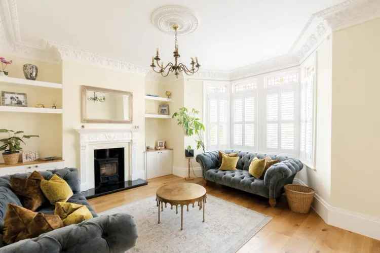 4 Bedroom Semi-Detached House for Sale