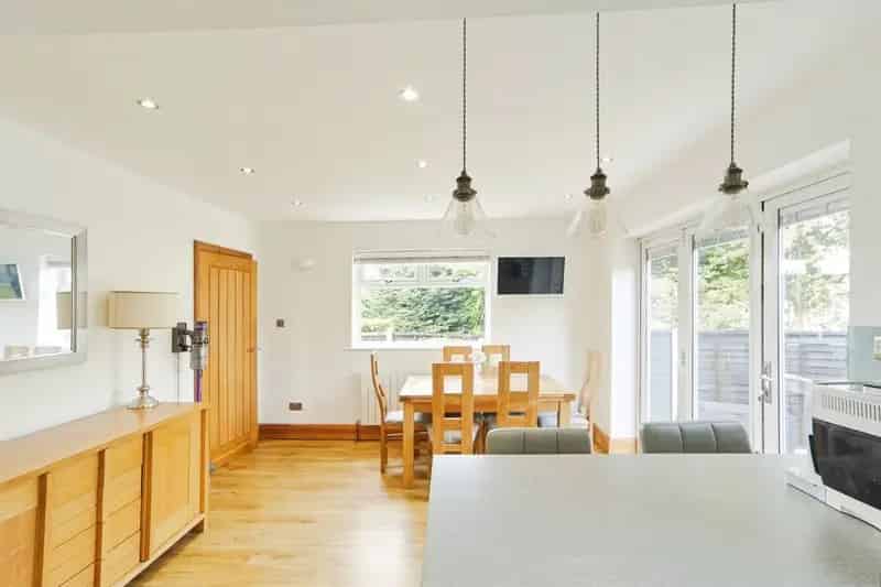 Four Bedroom Semi Detached House Modern Living Ample Storage