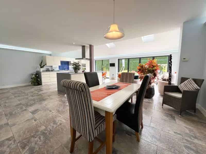 4 Bed Detached House For Sale