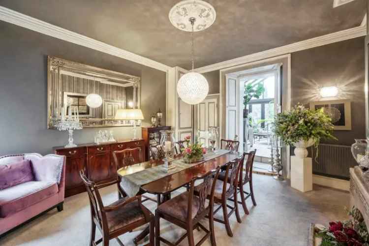 Spacious Victorian Family Home with Three Garages