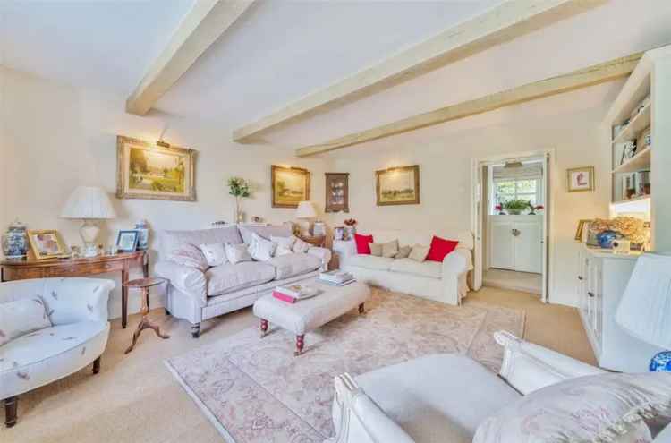 House For Sale in Easton Royal, England