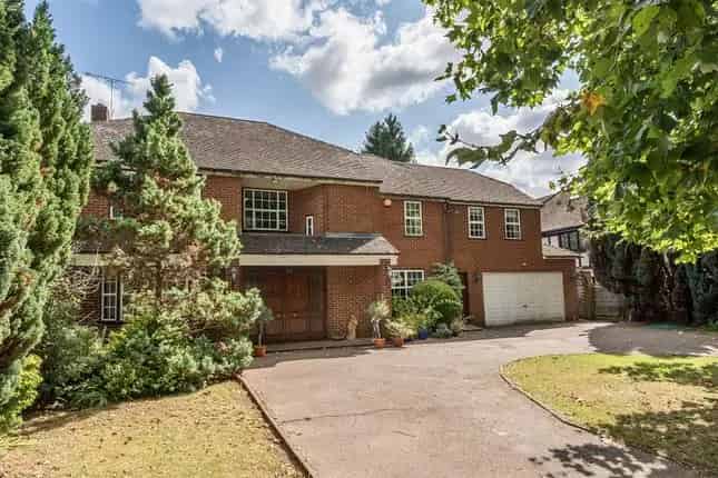5 Bedroom Detached House for Sale Bush Hill London