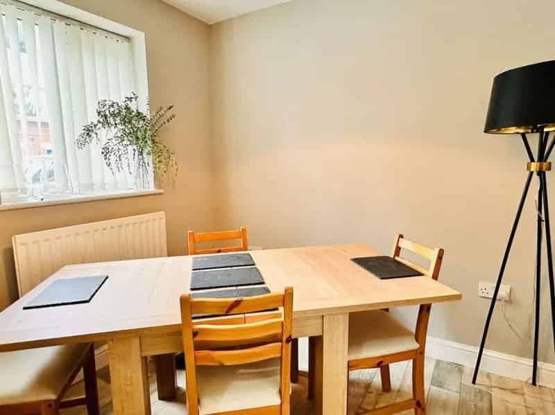 3 Bed Townhouse for Sale Near Train Station