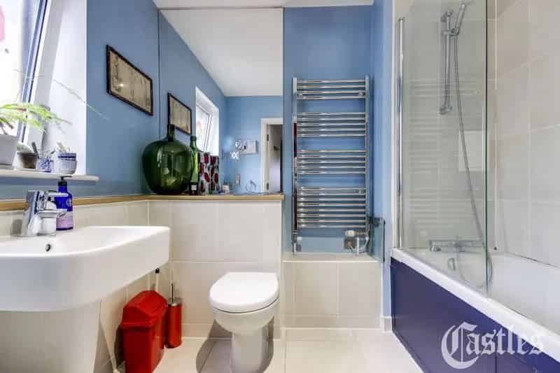 2 Bedroom Apartment House to Rent