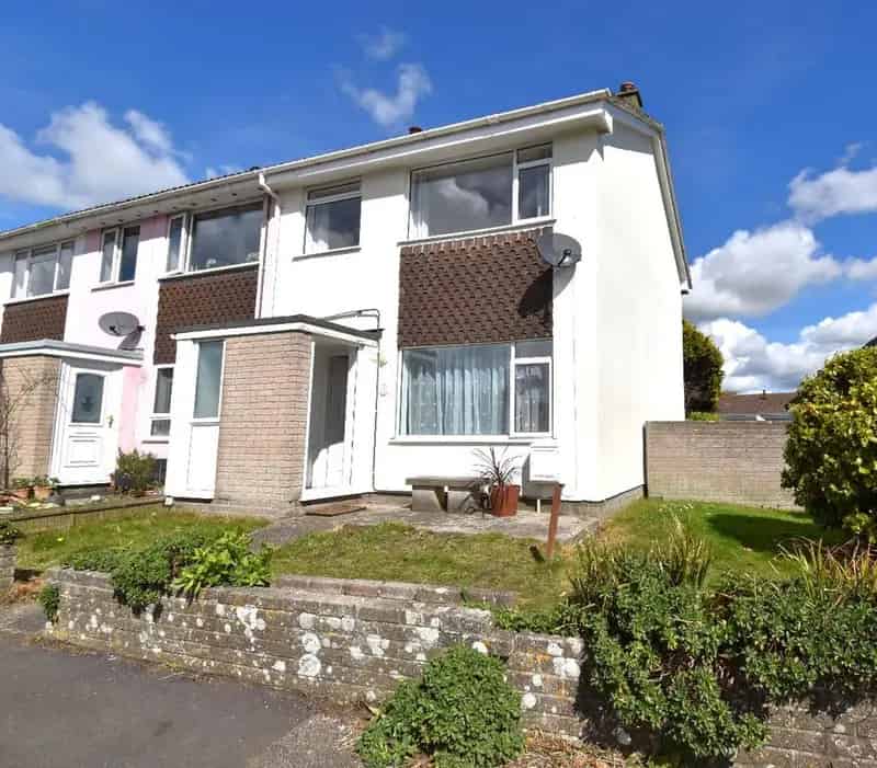 3 Bedroom Detached House to Rent Helston