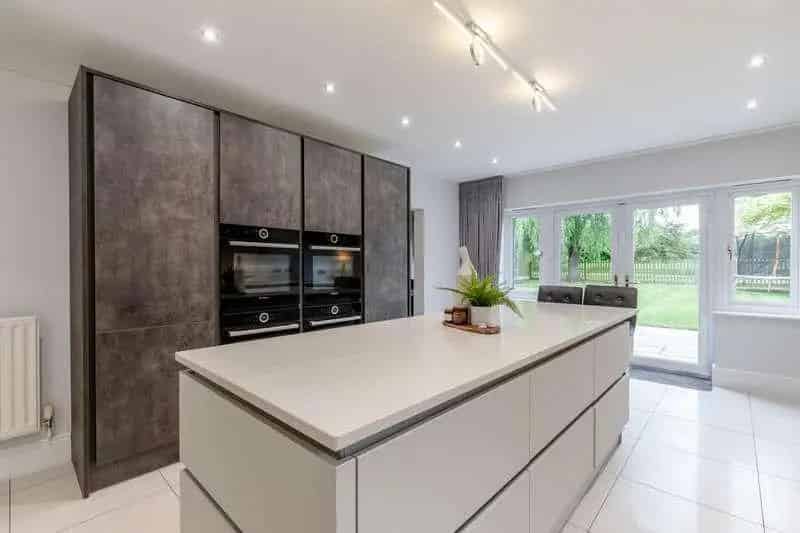 5 Bed Detached House for Sale