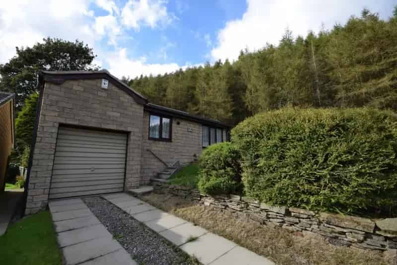 2 bedroom Bungalow
 To Rent