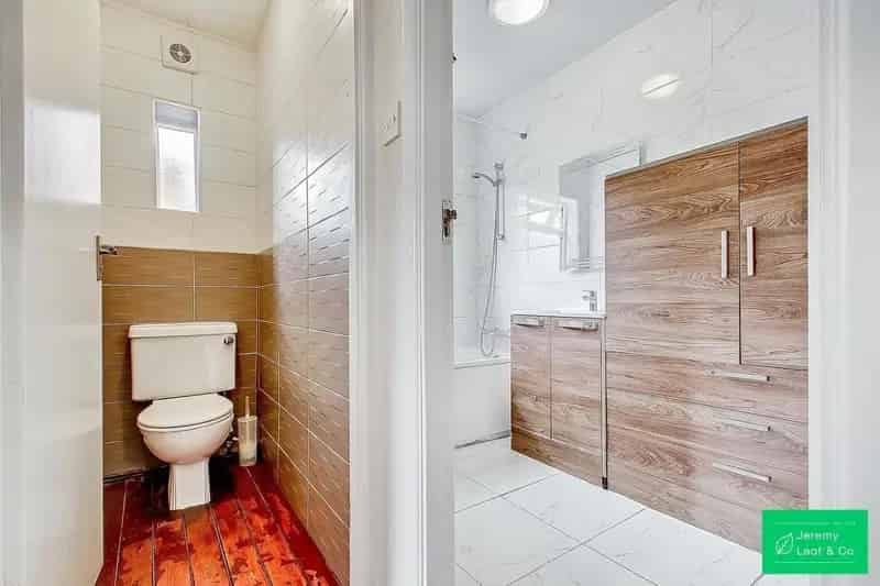 2 Bed Flat for Sale Near West Finchley Tube