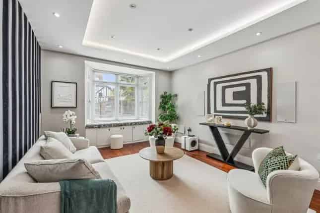 5 Bedroom Semi-Detached House Thornton Road SW12