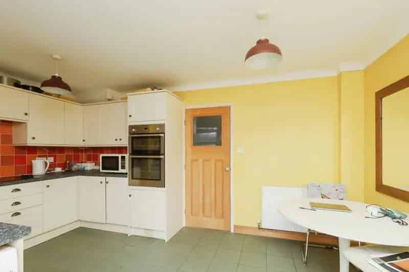 3 Bedroom Mid-Terraced House in Wymondham