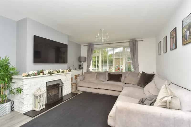 4 Bedroom Detached House for Sale Near Bredhurst Primary School