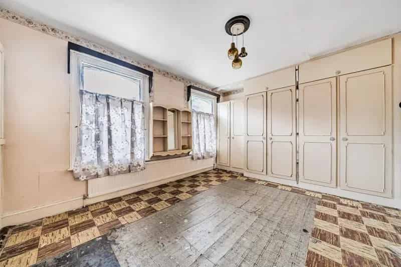 3 Bed Victorian House Near Lewisham St Johns Stations