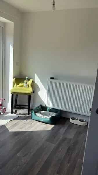 2 Bed Corner House with Driveway and Garden