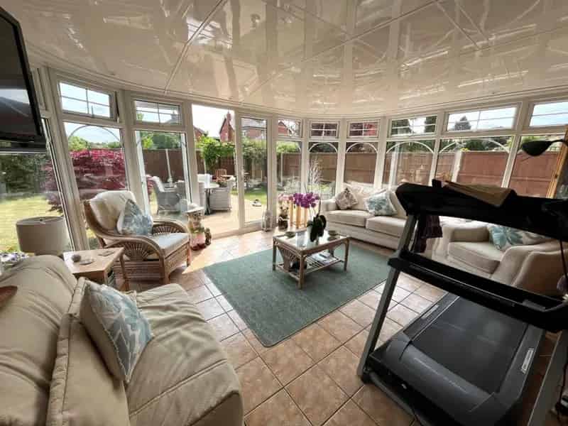 3 Bedroom Bungalow For Sale