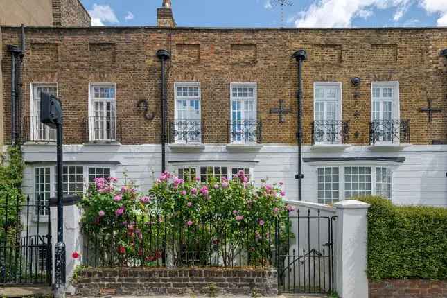 3-Bedroom Freehold House Abingdon Road London W8