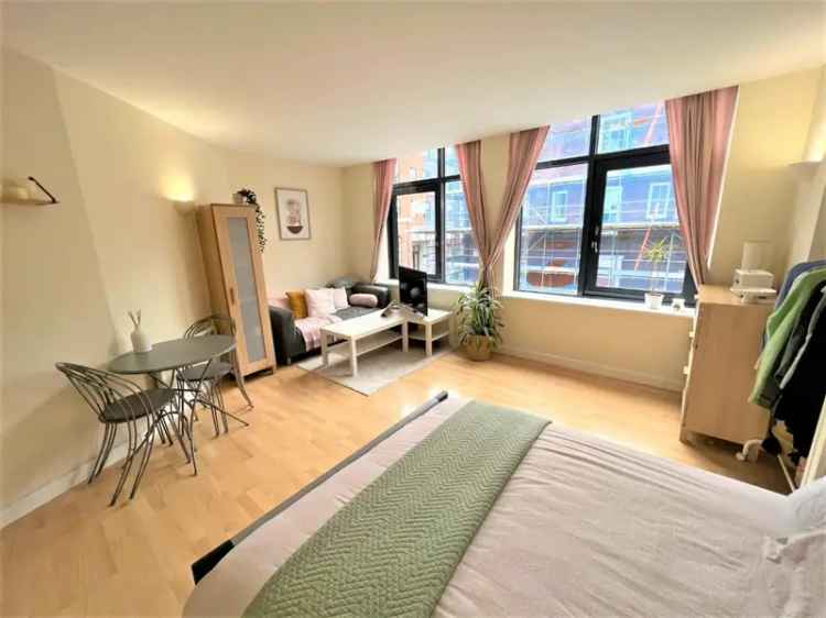 Studio Apartment City Centre Near Train Station Fully Furnished