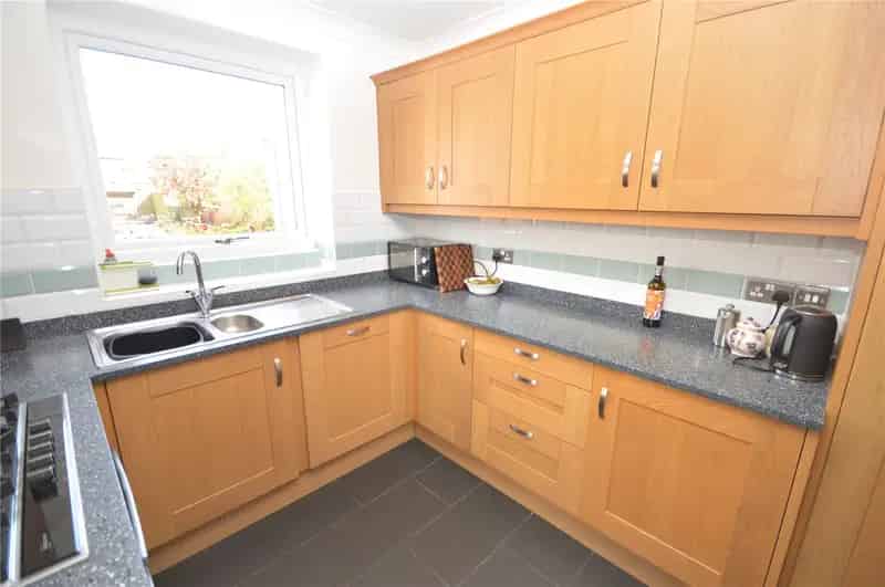 Three Bed Semi Detached House with Large Garden and Conservatory