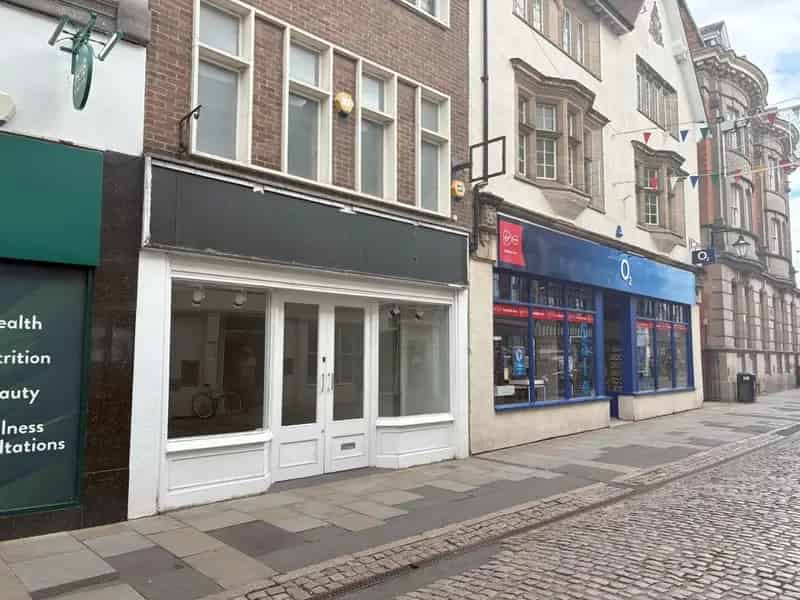 Newark Town Centre Retail Premises For Sale