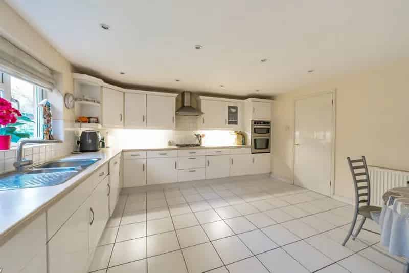 Family Home Near High Barnet Tube Station