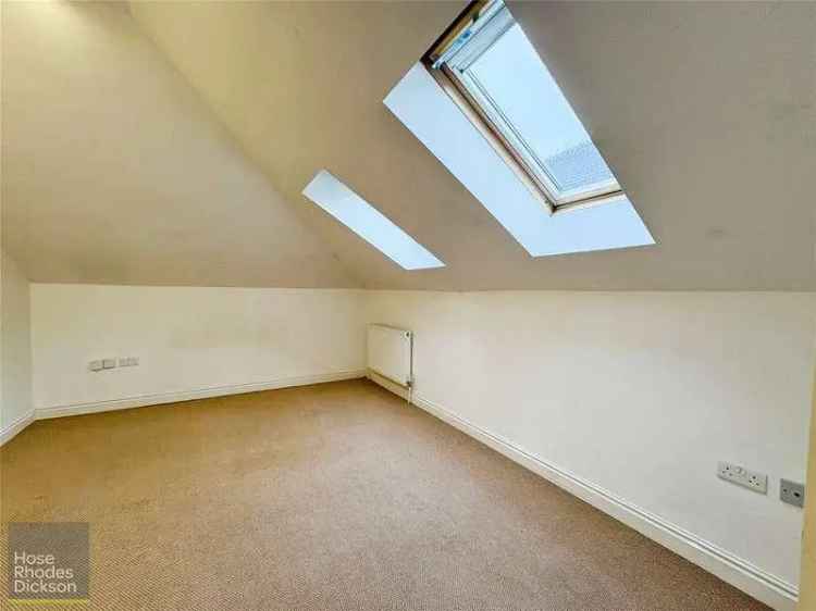 2 bed flat for sale