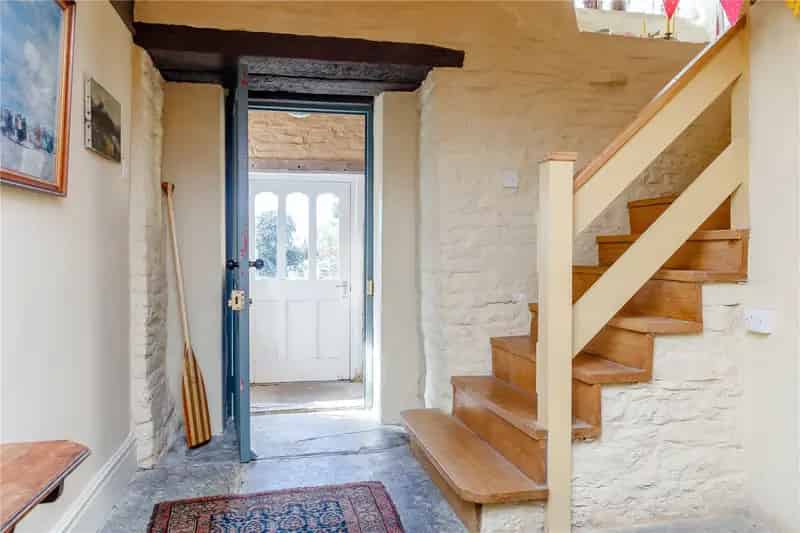 17th Century Stone Farmhouse with Barns and 6 Bedrooms