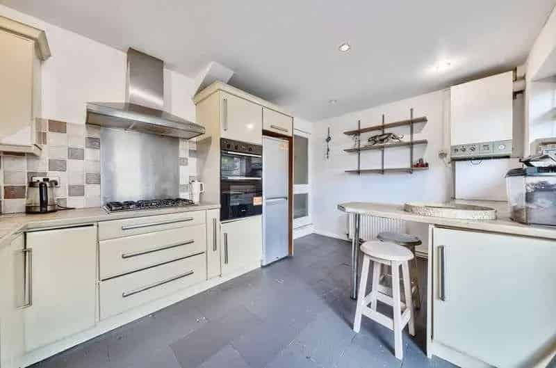 3 Bed Semi-Detached House for Sale - No Upward Chain