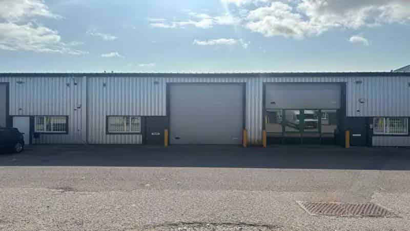 Modern Industrial Unit in Braehead Centre