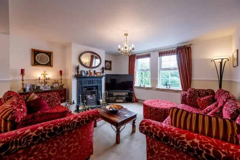 3 Bedroom Semi-Detached Victorian House Tittleshall