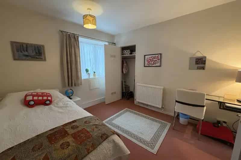 Bright Spacious Double Room Ground Floor Flat 2 Balconies Whetstone