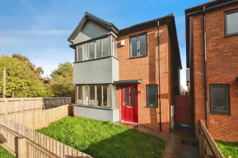 Brand New 4-Bedroom House with 10-Year Warranty