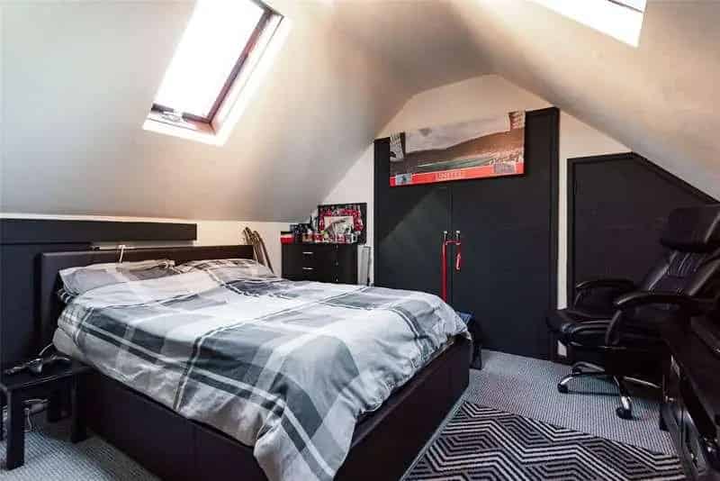 5 Bed House for Sale Llandyssil