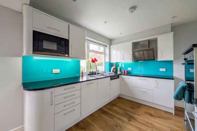Seafront Family Home Worthing 3 Beds Garage EV Charge