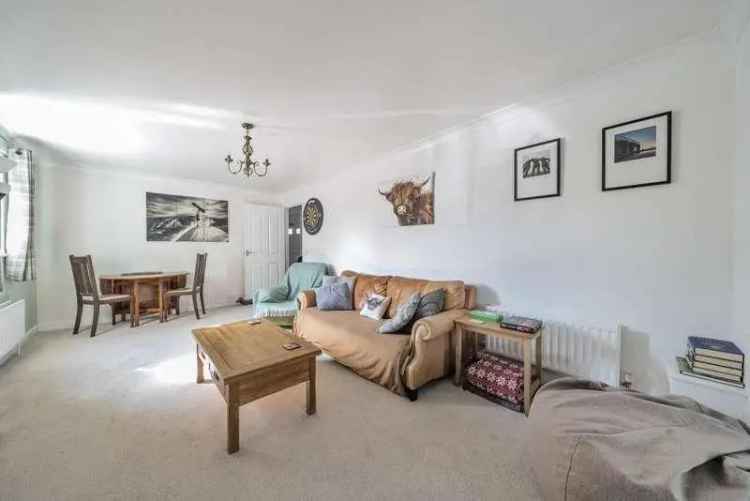 2 Bed Flat for Sale Ground Floor West Facing Patio Allocated Parking