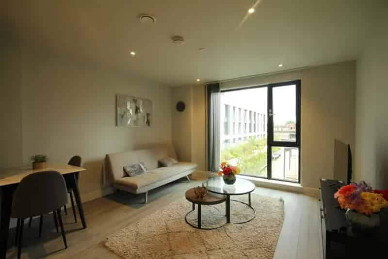 1 Bedroom Flat To Rent Available August 26 2025